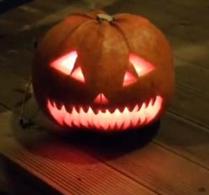 Med hjälp av NodeMCU, neopixel och ett radarchip larmar pumpan.