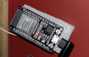 ESP32 som effektmätare till huset.